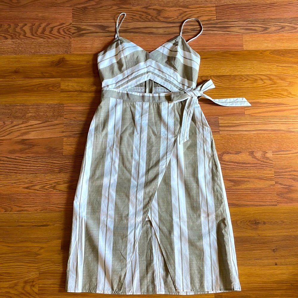 Express White/Grey Striped Keyhole Dress